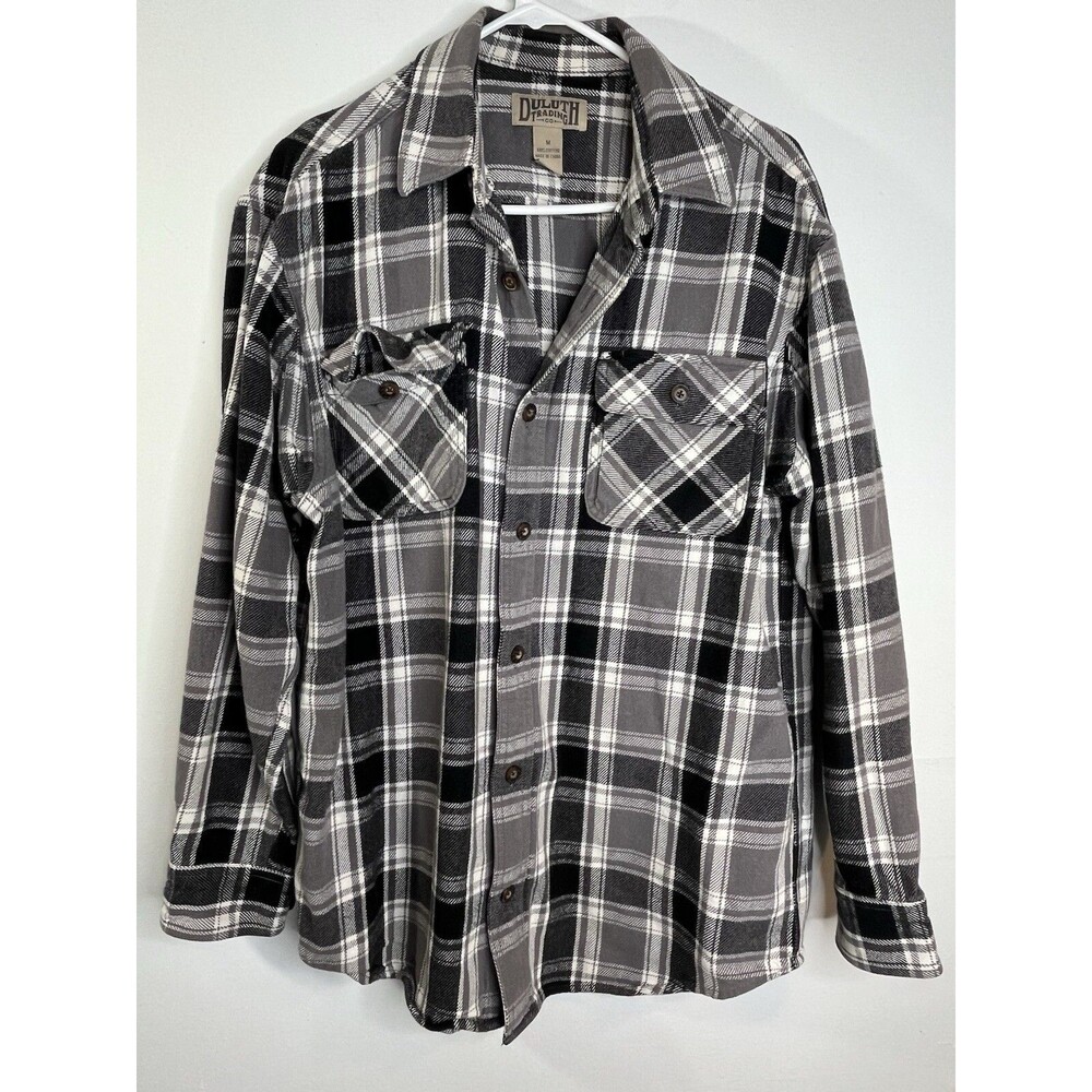 Duluth Trading Co Cabincore Mens M FLANNEL Check Black Button Down Long Sleeve